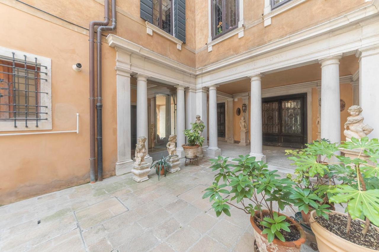 Canal Grande Suite Venecia Exterior foto
